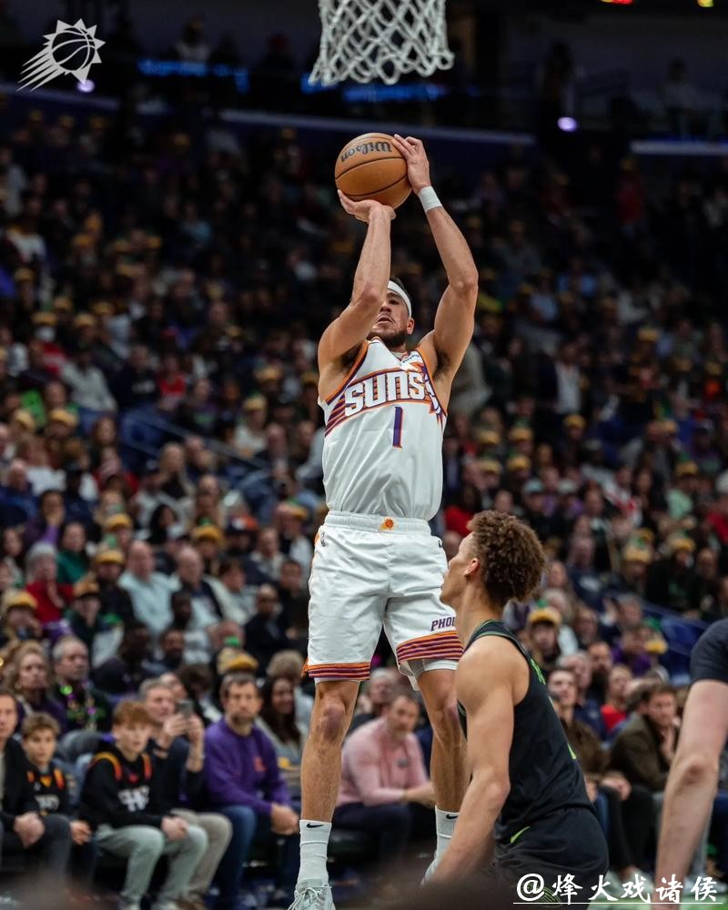 布克砍个人赛季新高45分 太阳擒公牛4连胜