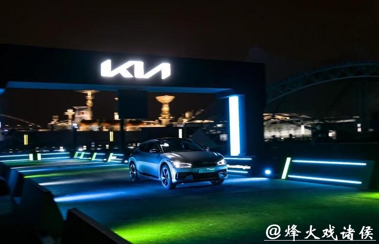 起亚EV6 GT正式亮相 零百加速3.5秒 支持800V快充